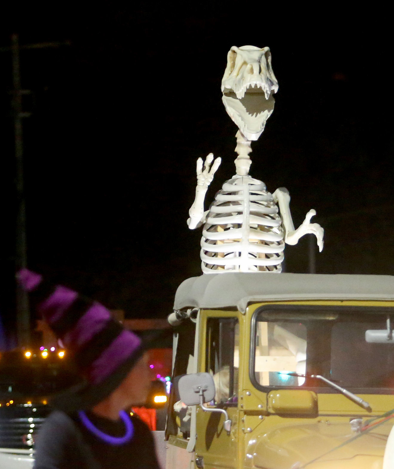 102718-Bett-Halloween-Parade-022